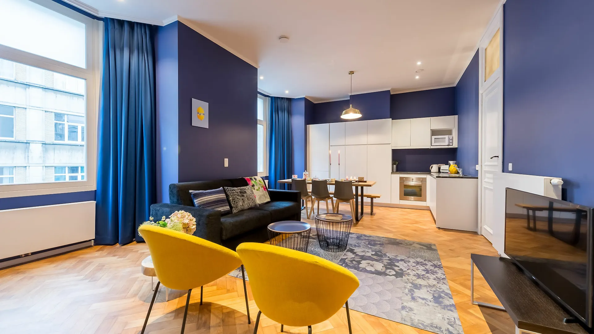 Smartflats Design - Grand-Place Brüksel 3*,  Belçika